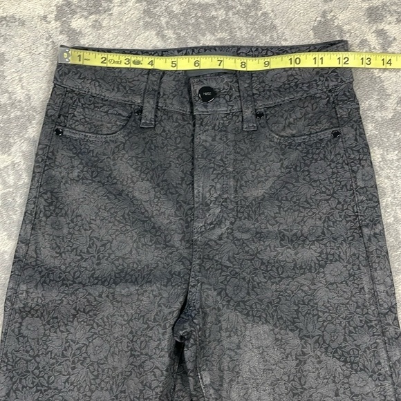 Morris & Co x Paige High Rise Manhattan Boot Cut Jeans Floral Mallow Coated 24 - Picture 10 of 14